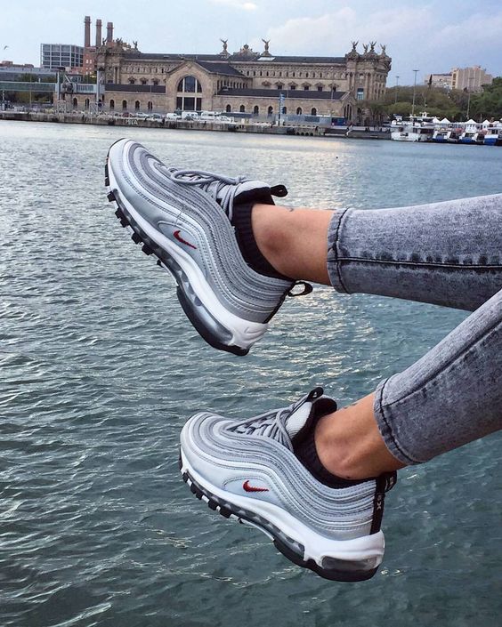 купить кроссовки Nike